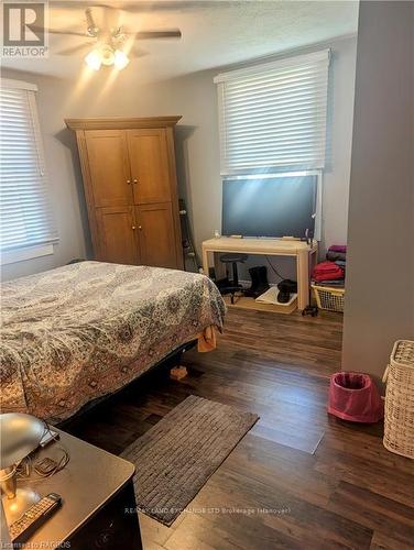 10 Mary Street, Brockton, ON - Indoor Photo Showing Bedroom