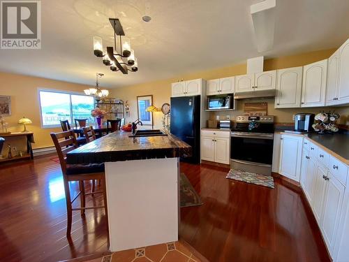 4801 89Th Street Unit# 303, Osoyoos, BC - Indoor Photo Showing Kitchen With Double Sink