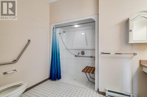 Wheelchair accessible bathroom layout - 920 Saskatoon Road Unit# 119, Kelowna, BC - Indoor