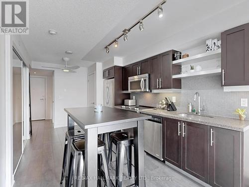 517 - 525 Adelaide Street W, Toronto, ON - Indoor Photo Showing Kitchen With Stainless Steel Kitchen With Upgraded Kitchen