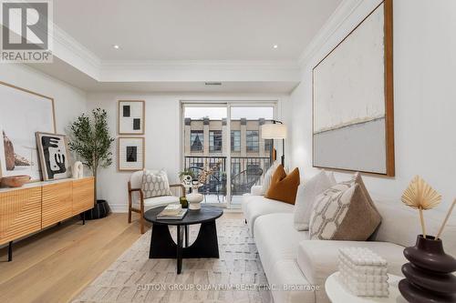 210 - 262 St Helens Avenue, Toronto, ON - Indoor Photo Showing Living Room