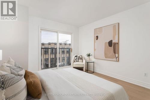 210 - 262 St Helens Avenue, Toronto, ON - Indoor Photo Showing Bedroom