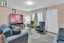 6733 Rose-Ville Garden, Windsor, ON  - Indoor Photo Showing Living Room 