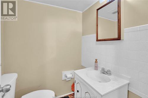 6733 Rose-Ville Garden, Windsor, ON - Indoor Photo Showing Bathroom