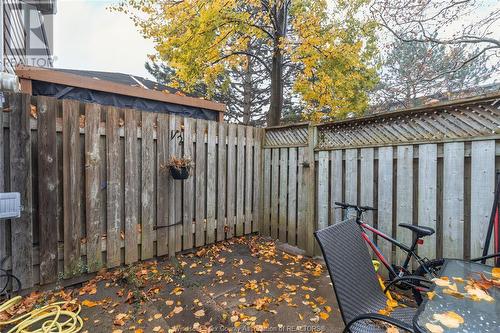 6733 Rose-Ville Garden, Windsor, ON - Outdoor With Exterior