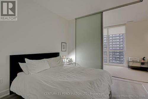 2011 - 23 Sheppard Avenue E, Toronto, ON - Indoor Photo Showing Bedroom