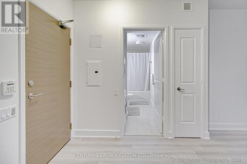 2011 - 23 Sheppard Avenue E, Toronto, ON -  Photo Showing Other Room