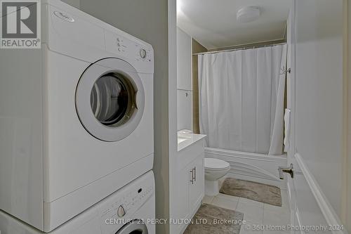 2011 - 23 Sheppard Avenue E, Toronto, ON - Indoor Photo Showing Laundry Room