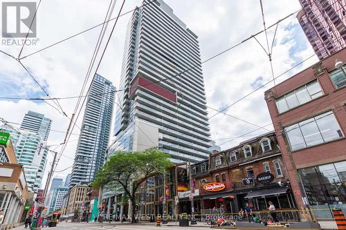 807 - 375 King Street W, Toronto, ON - Outdoor With Facade