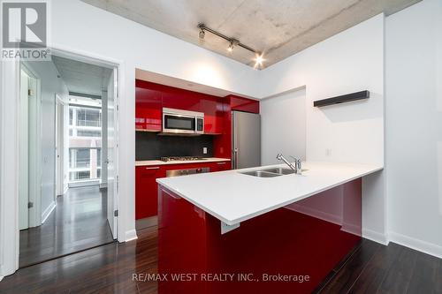 807 - 375 King Street W, Toronto, ON - Indoor Photo Showing Kitchen With Double Sink