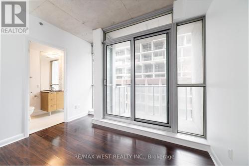 807 - 375 King Street W, Toronto, ON - Indoor Photo Showing Other Room