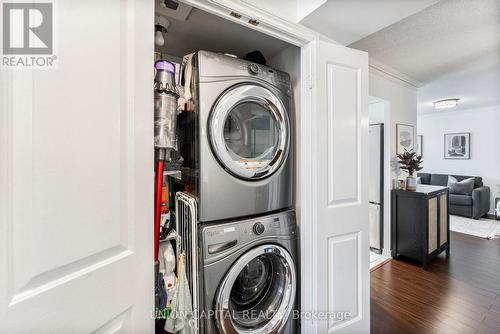 1036 - 68 Corporate Drive, Toronto, ON - Indoor Photo Showing Laundry Room