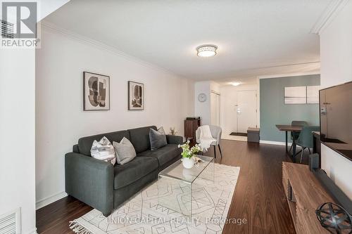 1036 - 68 Corporate Drive, Toronto, ON - Indoor Photo Showing Living Room