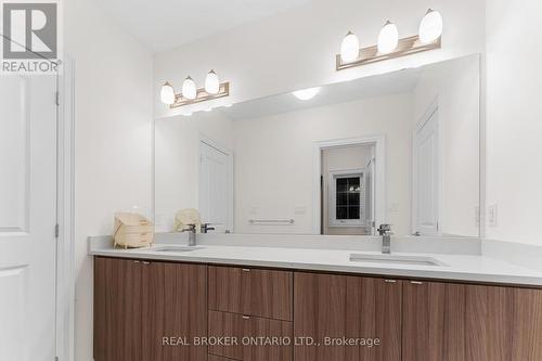 17 Brant Drive, Vaughan, ON - Indoor Photo Showing Bathroom