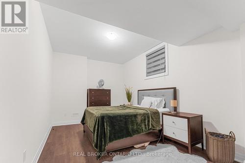 17 Brant Drive, Vaughan, ON - Indoor Photo Showing Bedroom