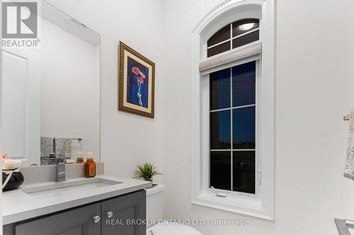 17 Brant Drive, Vaughan, ON - Indoor Photo Showing Bathroom