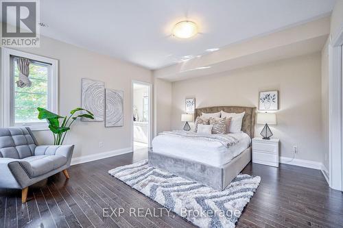 20 Dunton Lane, Richmond Hill, ON - Indoor Photo Showing Bedroom