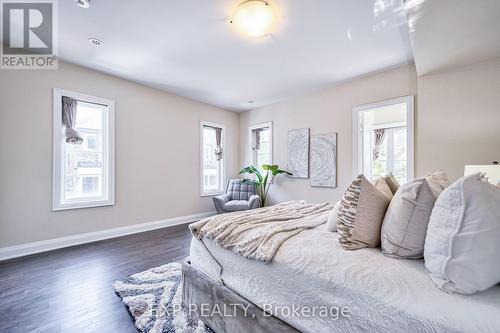 20 Dunton Lane, Richmond Hill, ON - Indoor Photo Showing Bedroom