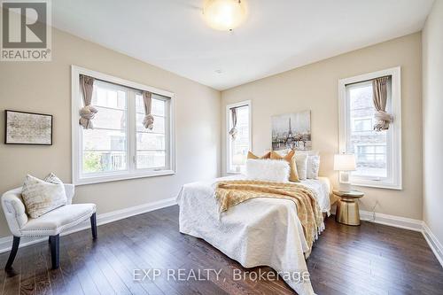 20 Dunton Lane, Richmond Hill, ON - Indoor Photo Showing Bedroom