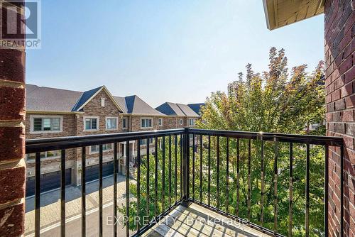 20 Dunton Lane, Richmond Hill, ON - Outdoor