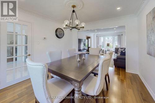 127 O'Connor Crescent, Richmond Hill, ON - Indoor Photo Showing Dining Room