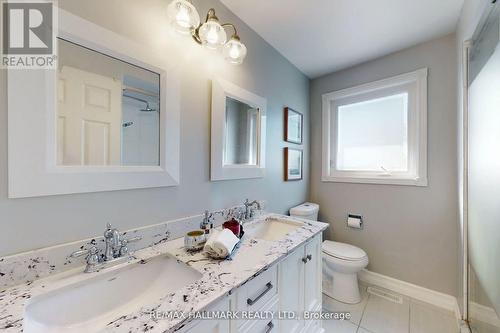 127 O'Connor Crescent, Richmond Hill, ON - Indoor Photo Showing Bathroom