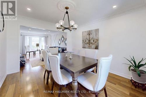 127 O'Connor Crescent, Richmond Hill, ON - Indoor Photo Showing Dining Room