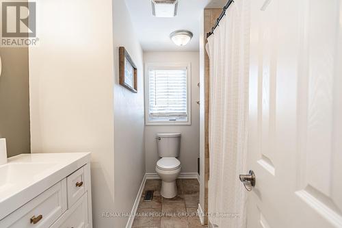 211 Nathan Crescent, Barrie, ON - Indoor Photo Showing Bathroom