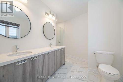 3084 Harasym Trail, Oakville, ON - Indoor Photo Showing Bathroom