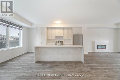 3084 Harasym Trail, Oakville, ON - Indoor Photo Showing Kitchen