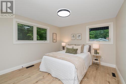 9793 8Th Line, Halton Hills, ON - Indoor Photo Showing Bedroom