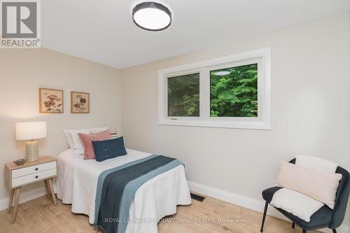 9793 8Th Line, Halton Hills, ON - Indoor Photo Showing Bedroom