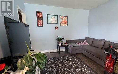 253 West 33Rd Street, Hamilton, ON - Indoor Photo Showing Other Room