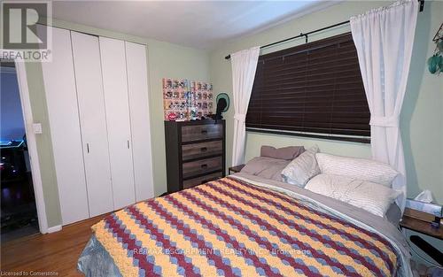 253 West 33Rd Street, Hamilton, ON - Indoor Photo Showing Bedroom