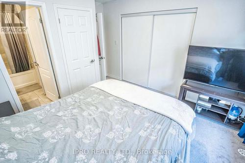 1541 Gainer Crescent, Milton, ON - Indoor Photo Showing Bedroom