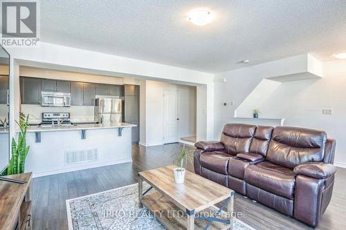 1541 Gainer Crescent, Milton, ON - Indoor Photo Showing Living Room