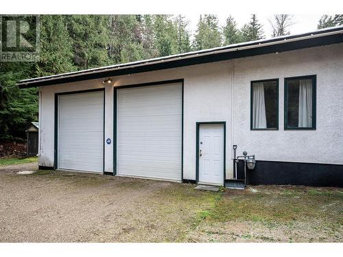 1557 Nichol Road, Revelstoke, BC - Outdoor With Exterior