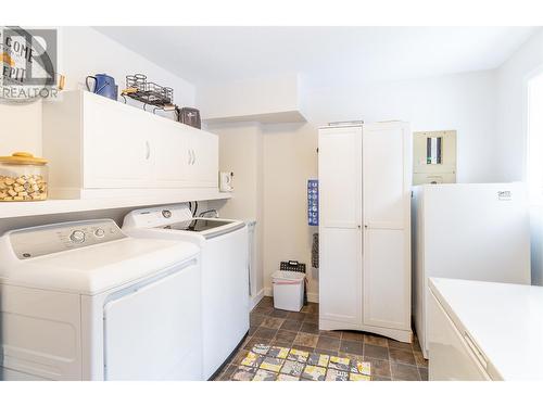 4315 Rainbow Drive, Canim Lake, BC - Indoor Photo Showing Laundry Room