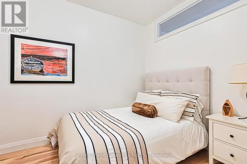 31 Simcoe Street, Collingwood, ON - Indoor Photo Showing Bedroom