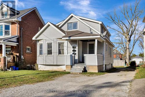 112 Dorothy Street, Welland, ON - Outdoor With Facade