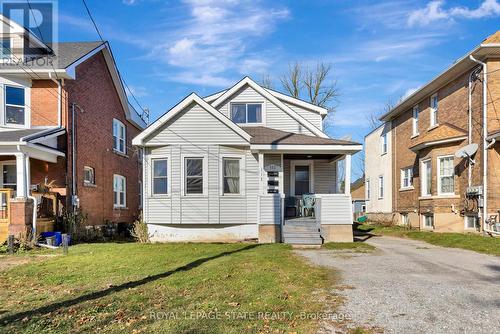 112 Dorothy Street, Welland, ON - Outdoor With Facade