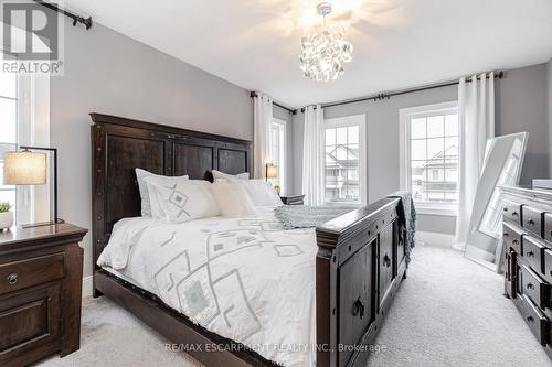 8788 Dogwood Crescent, Niagara Falls, ON - Indoor Photo Showing Bedroom