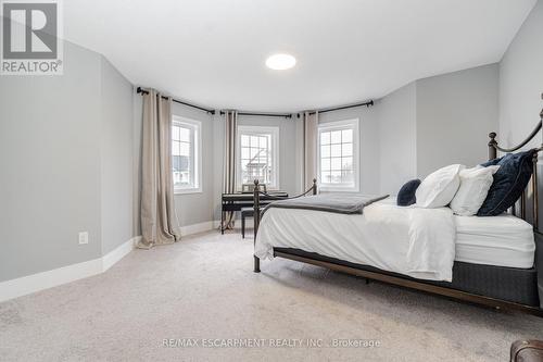 8788 Dogwood Crescent, Niagara Falls, ON - Indoor Photo Showing Bedroom