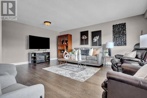 183 Phillip Murray Avenue, Oshawa (Lakeview), ON - Indoor Photo Showing Living Room