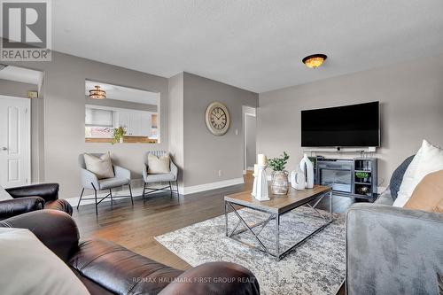 183 Phillip Murray Avenue, Oshawa (Lakeview), ON - Indoor Photo Showing Living Room