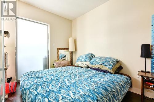 523 1777 W 7Th Avenue, Vancouver, BC - Indoor Photo Showing Bedroom