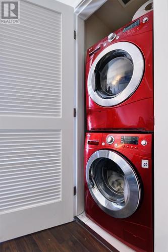 523 1777 W 7Th Avenue, Vancouver, BC - Indoor Photo Showing Laundry Room