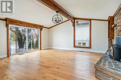 90 Edgewater Road, Wasaga Beach, ON - Indoor Photo Showing Other Room