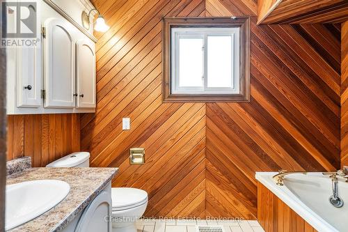 90 Edgewater Road, Wasaga Beach, ON - Indoor Photo Showing Bathroom