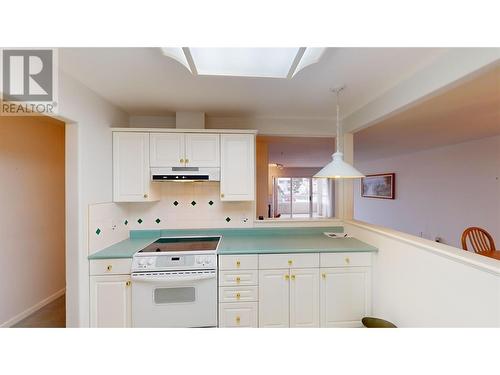 1700 2Nd Street N Unit# 115, Cranbrook, BC - Indoor Photo Showing Kitchen